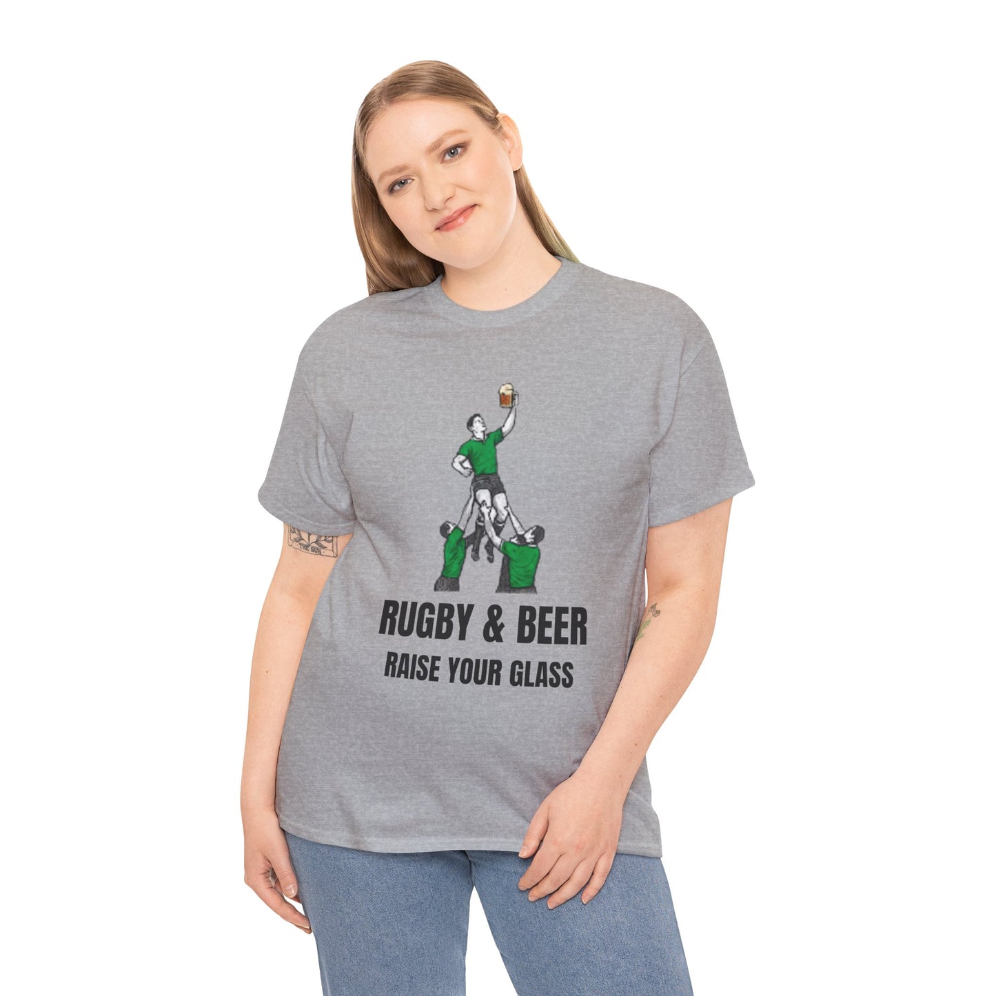 Maglietta "Raise Your Glass" di Rugby & Beer: regalo perfetto per i tifosi irlandesi di rugby